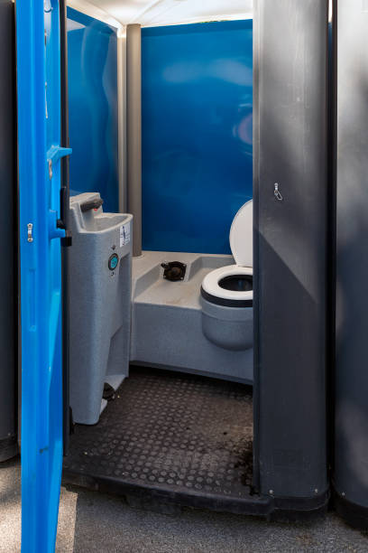 Portable restroom solutions in Verandah, FL